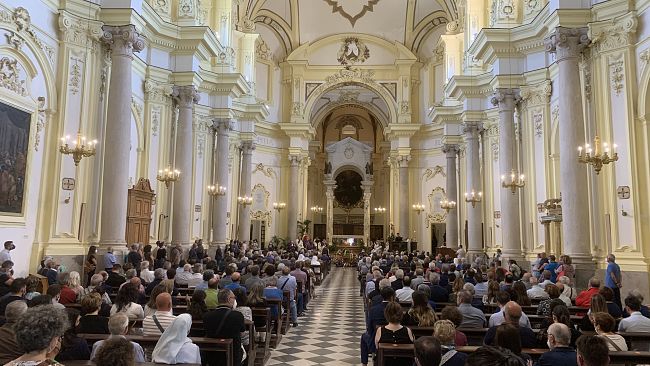 Trapani, celebrati i funerali di Giacomo Genovese