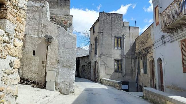 Calatafimi, ripristinata la regolare circolazione  in Via dei Mille