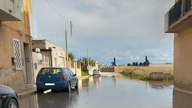 Mazara, diverse vie allagate dopo la pioggia. Disagi in via Scarlatti