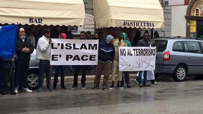 VIDEO – Manifestazione della comunità islamica mazarese contro il terrorismo