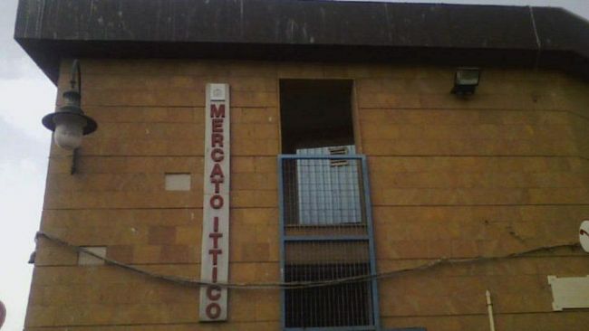 Mazara: città del pesce senza un mercato. Perché non ripristinare la storica “asta del pesce” e rilanciare la piccola pesca?