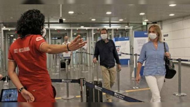 La mutazione del Covid spaventa l’Italia, stop ai voli dal Regno Unito