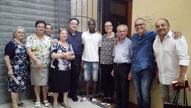 Mazara, nella casa canonica accolto un giovane migrante