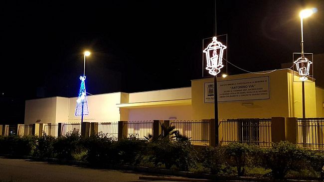 Luci accese al centro “Nino Via” in memoria dell’eroe trapanese