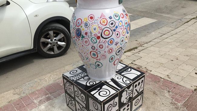 Risanamento delle ceramiche vandalizzate in centro storico