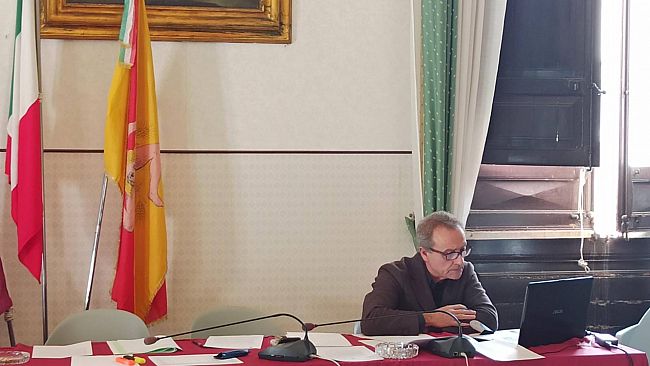 Scuole, Tranchida: «La Regione organizzi screening di massa»