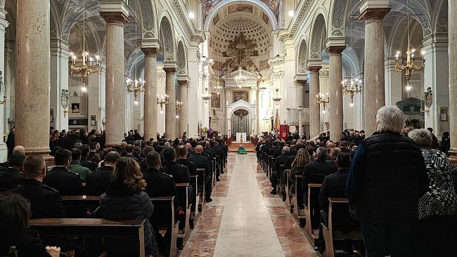 Trapani, celebrati i funerali del Capitano Pilota Fabio Altruda