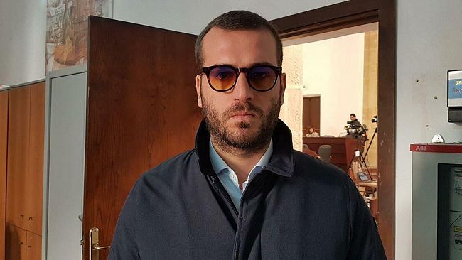 VIDEO – Questione Snam, Randazzo espulso da seduta consiliare