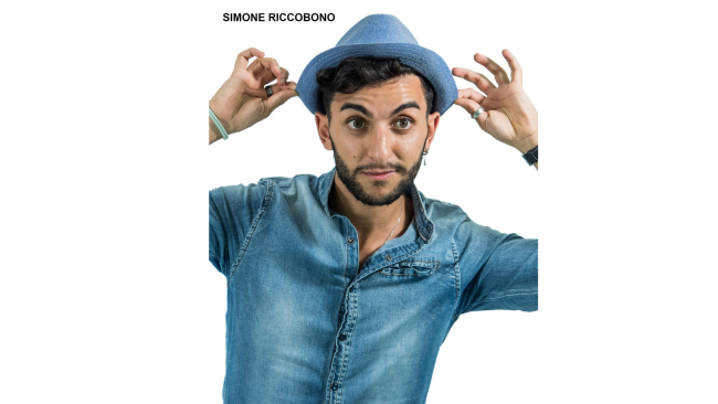 Grande successo per il comico Riccobono al Centro Commerciale Belicittà   