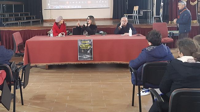 Presentato “Sulla soglia del filo spinato” di Bia Cusumano e Fabio Gabrielli
