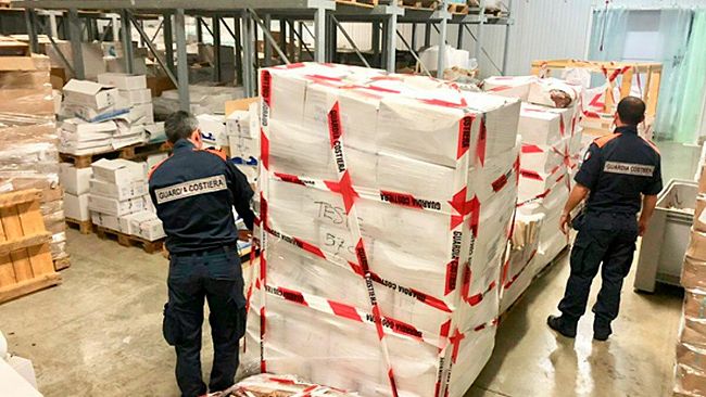 Mazara, la Capitaneria sequestra più di 2 tonnellate di pesce non a norma