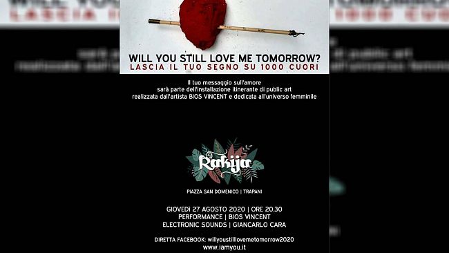 Mille cuori per trasmettere messaggi sull’amore. Quando l’arte incontra la passione