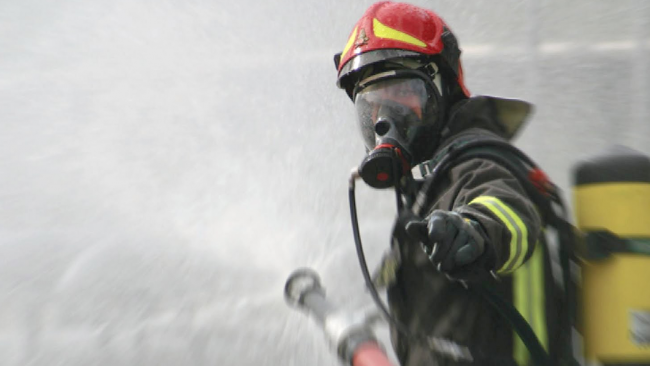 Dopo la tragedia di Catania la polemica: “Vigili del fuoco senza copertura previdenziale”. Scatta protesta del sindacato USB