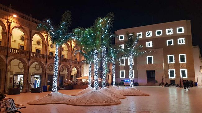 Mazara, si presenta il programma eventi natalizi 2019 e di inizio 2020. Quanto costerà alla “Città reale” che non crede più alle favole?