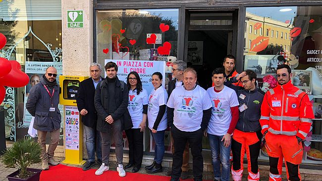 Trapani, installato un nuovo defibrillatore