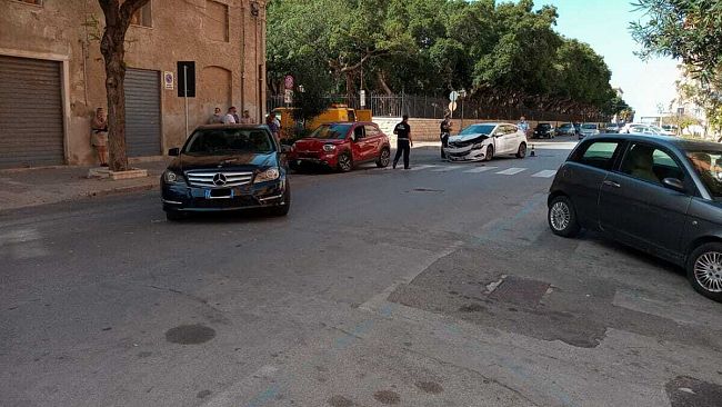 Trapani, incidente in via Spalti. Coinvolti quattro veicoli