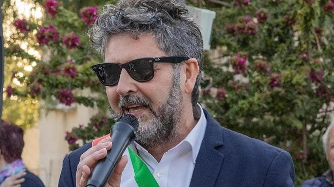 Petrosino, gestione rifiuti e Tari, il sindaco Anastasi replica all'opposizione