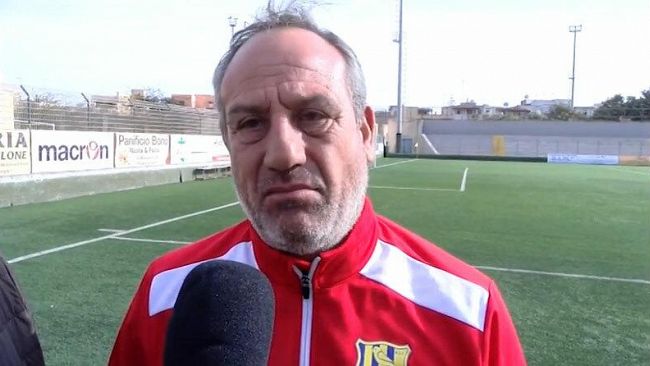 Terremoto Mazara Calcio, esonerato Totò Brucculeri e via anche i centrocampisti Palazzo e Licata