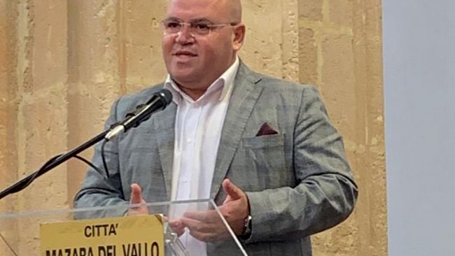 Peschereccio mazarese soccorre motopesca tunisino. Il plauso del presidente Gancitano
