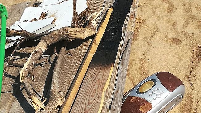 Dopo la pulizia della spiaggia, nuovi rifiuti abbandonati. La segnalazione di Progetto Triscina