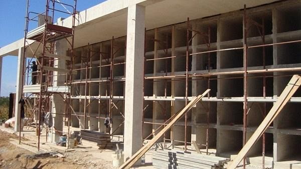 Petrosino, Cimitero comunale, completati i primi 100 nuovi loculi. Attivato il servizio navetta per disabili e anziani