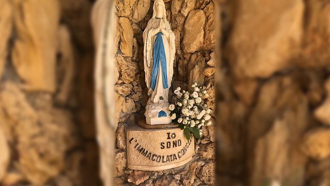 Trapani, ritrovata la statua della Madonna di Lourdes rubata ieri