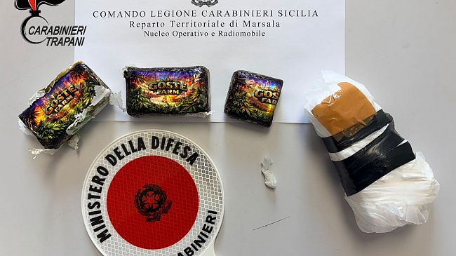 Vede i Carabinieri e getta la droga dal finestrino: arrestato 43enne a Marsala