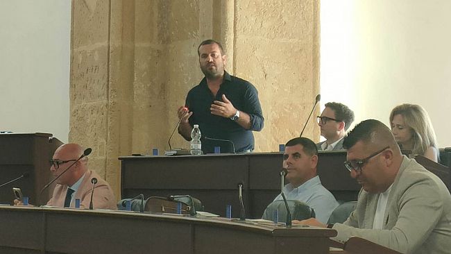 mazara-il-consiglio-approva-proroga-pace-fiscale-e-variazioni-di-bilancio-schermaglie-fra-maggioranza-ed-opposizione