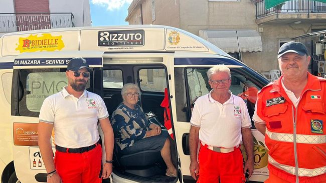 Campobello, grande successo ed apprezzamento per il taxi sociale