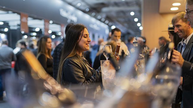 la-sicilia-presenta-164-cantine-al-vinitaly-2026-il-brand-dellisola-punta-sul-valore