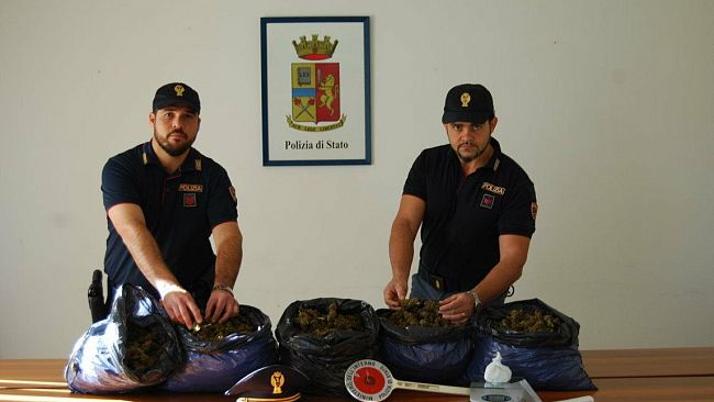 Marsala, due uomini in arresto per detenzione ai fini di spaccio di stupefacenti