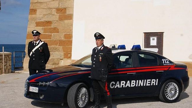 Controlli dei Carabinieri nel weekend  3 arresti per furto e atti osceni