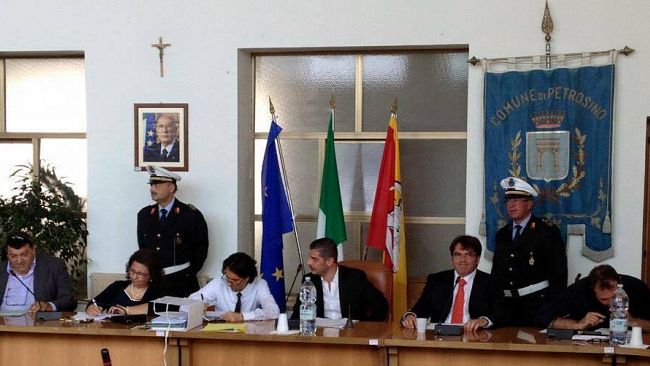 PETROSINO – Il presidente del Consiglio Comunale, Francesco Zichittella: “Invito i cittadini a partecipare alla seduta di consiglio di questa sera o a seguirci in diretta streaming”