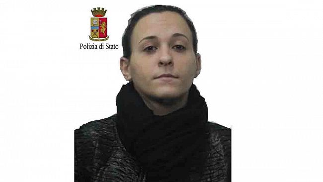 Marsala, pregiudicata arrestata dalla Polizia per il reato di detenzione ai fini di spaccio di cocaina