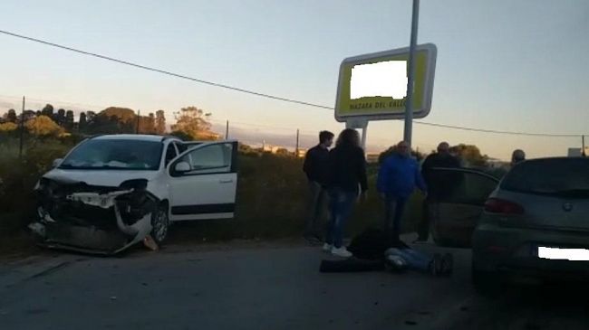 Mazara, Grave incidente sulla Ss115: scontro frontale fra due auto.