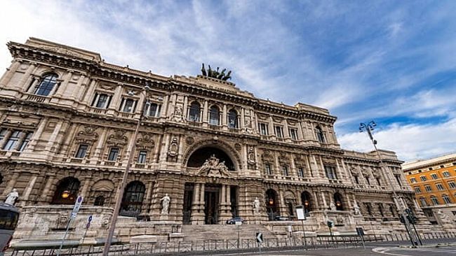 Anno Zero la Cassazione dichiara inammissibili i ricorsi, condanne confermate
