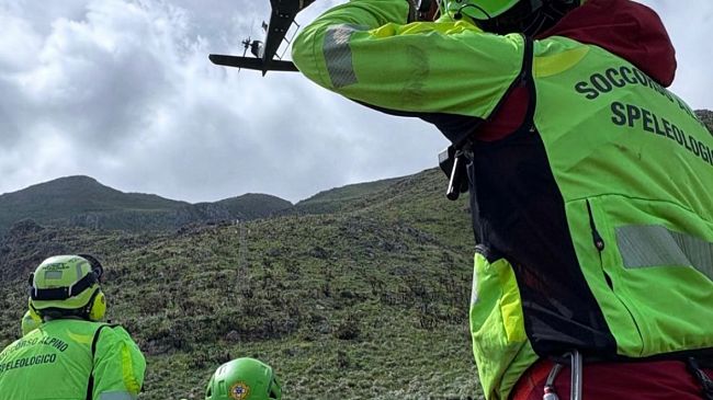 operazioni-di-elisoccorso-simulate-allo-zingaro-esercitazione-congiunta-aeronautica-soccorso-alpino