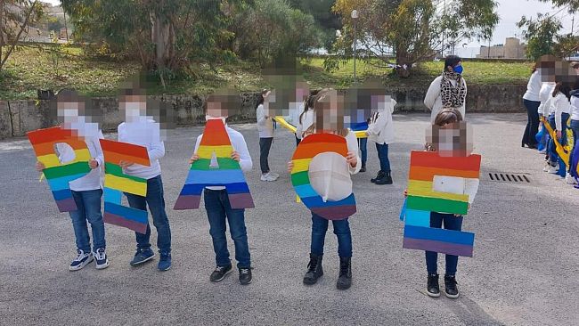 All'IC Montalcini si canta la pace