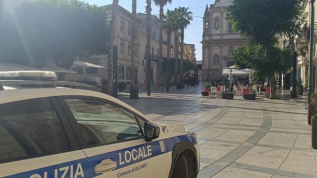 alcamo-27-sanzioni-emesse-dalla-polizia-municipale-durante-il-weekend-di-ferragosto