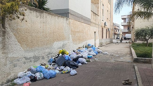 mazara-discarica-abusiva-in-via-emanuele-sansone-le-segnalazioni-dei-cittadini