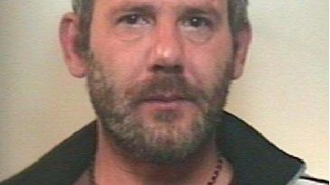 ALCAMO –  Aggredisce Carabinieri per sottrarsi al controllo. Arrestato pregiudicato alcamese.