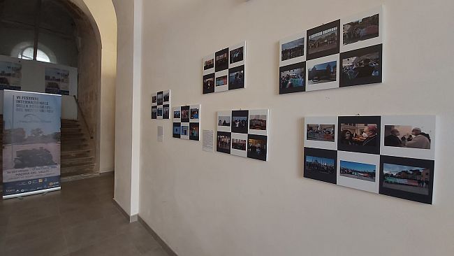 Primapaginamazara alla mostra “Marenostrum” con progetto “Guerra del pesce”  