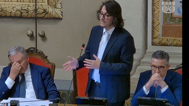 Asacom. Safina (PD): 