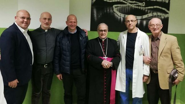 Ospedale Mazara: il Vescovo visita pazienti e personale
