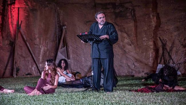 Ultime della sera: “Discorso semiserio sul mondo con pretesto sanremese”