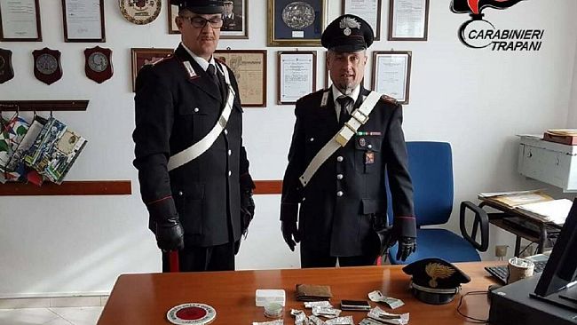 Operazione scuole sicure. Carabinieri sequestrano stupefacenti,  un denunciato e sette assuntori segnalati.