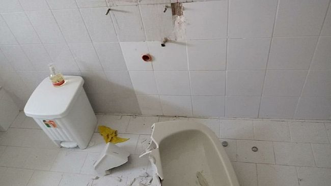 Vandali in azione presso il Segretariato Sociale del quartiere Belvedere
