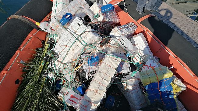 Guardia Costiera di Pantelleria sequestra dispositivi di concentrazione di pesci