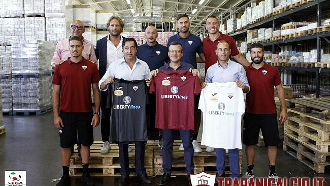 Trapani calcio, presentato il secondo sponsor di maglia