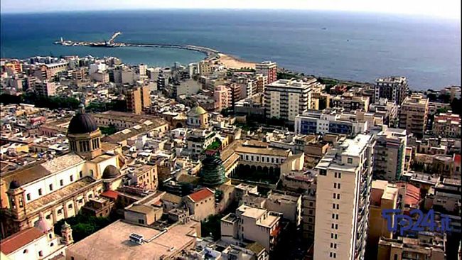 Marsala, emergenza coronavirus: vietato lo svolgimento dei mercatini. Ordinanze sindacali urgenti per servizi e uffici comunali